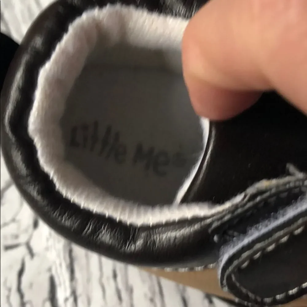 🍭*6/$30* Little me Velcro two tone soft sneaker 3